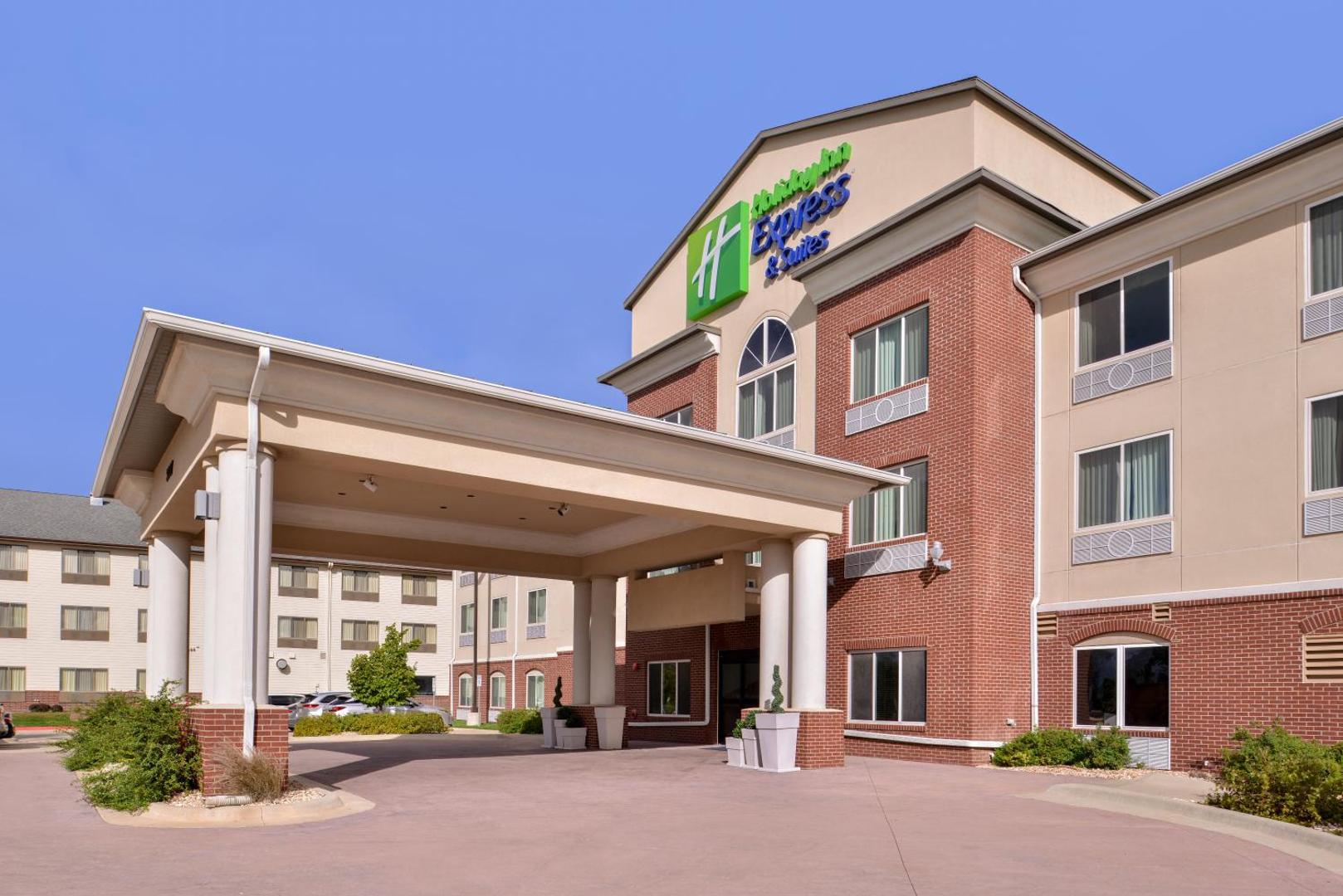 Holiday Inn Express & Suites Emporia Northwest, an IHG Hotel